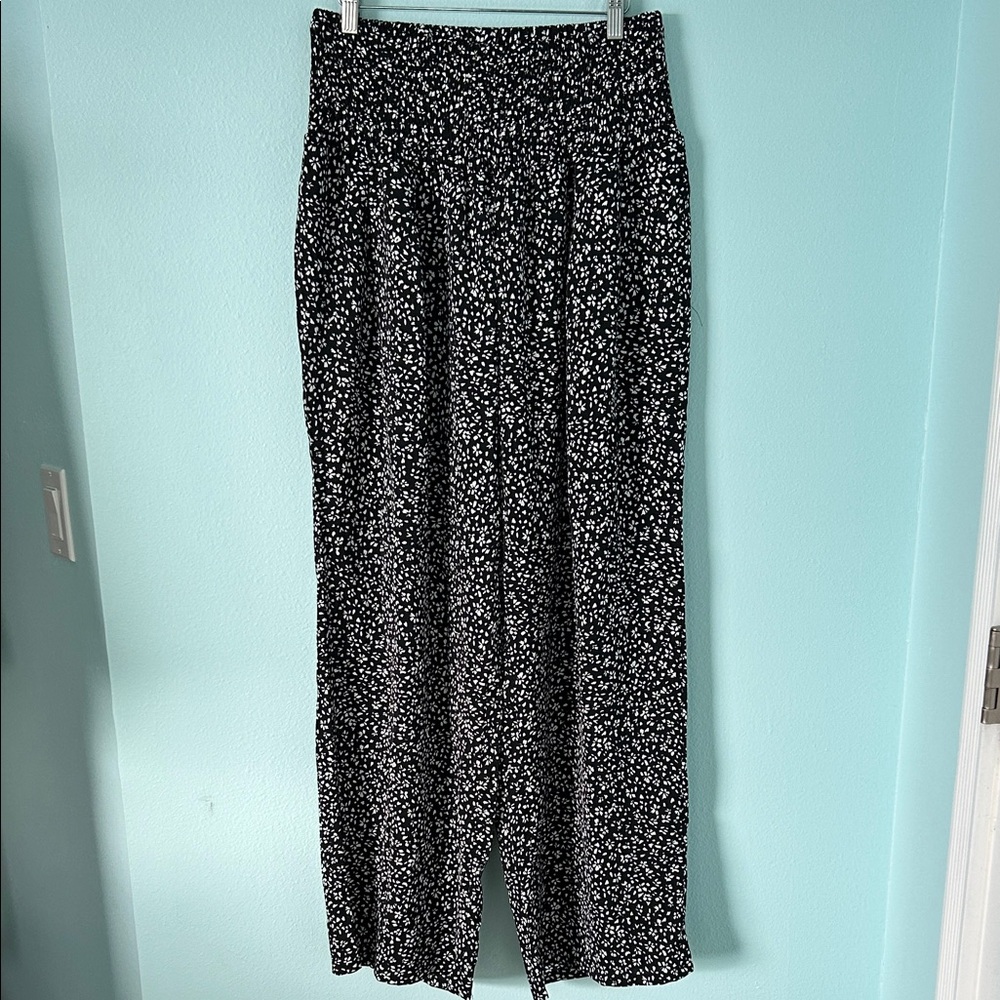 Black and White Floral Wide-Leg Pants